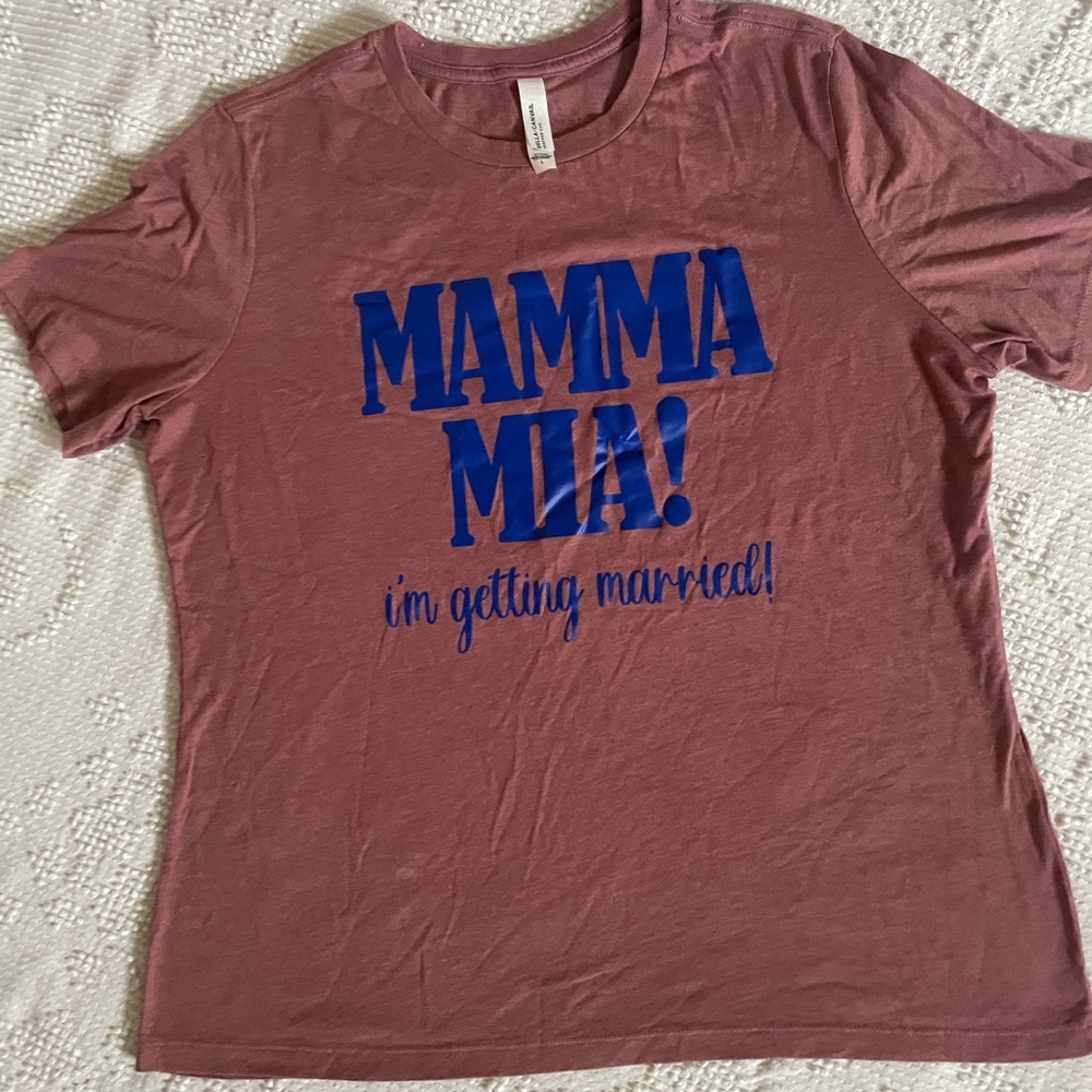 Mamma Mia I’m Getting Married T-Shirt – Size L